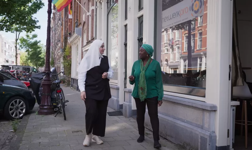 Samah en Sandra in Amsterdam