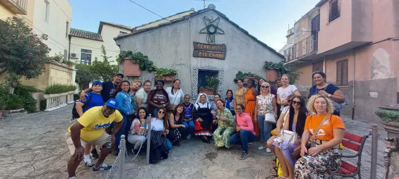 Groepsfoto leerkrachten Pius X School in Soverato